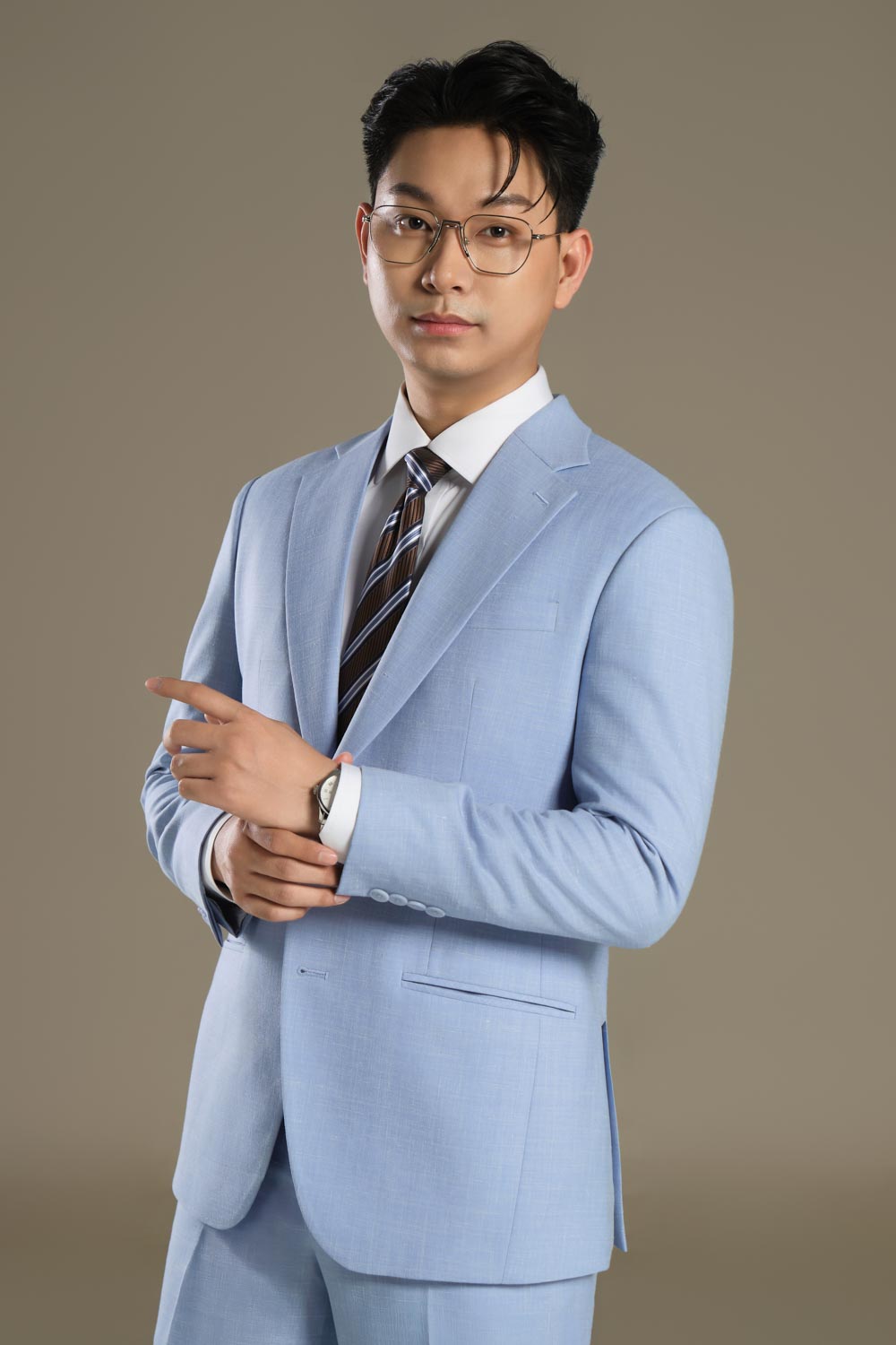LOOK 7 | Ocean Blue Suit