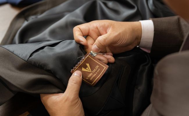 Why Luxury Clients Choose Express Bespoke Over Mass Convenience