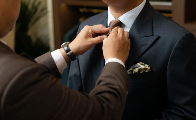 How Bespoke Suits Can Be Made Perfectly From Anywhere: The V.Man Hybrid Experience